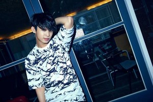Hyunsik's teaser image for 'MOVE'