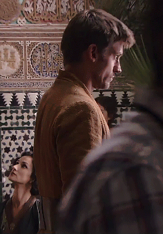  Nikolaj Coster-Waldau and Indira Varma filming season 5 of Game of Thrones in Spain