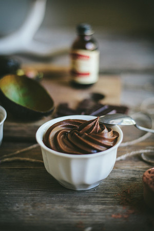  Chocolate mousse, dengan mus