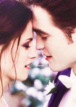  Edward and Bella "Forever"