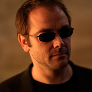  Mark Sheppard looking good with shades