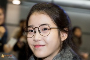  141204 IU（アイユー） Arriving in Seoul after the 2014 MAMA