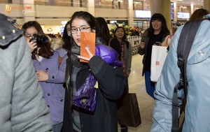  141204 IU Arriving in Seoul after the 2014 MAMA