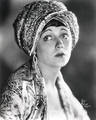 Barbara La Marr (July 28, 1896 – January 30, 1926) - celebrities-who-died-young photo