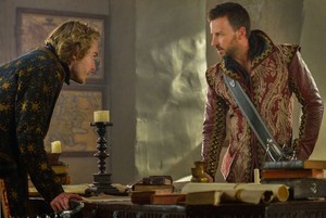  Reign 2x09 "Acts of War" Promo photos