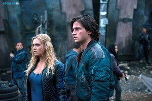  The 100 - Episode 2.08 - Spacewalker (Fall Finale) - Promotional фото