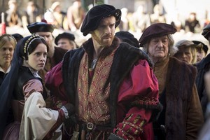  Anne Boleyn (Claire Foy) and Henry VIII (Damian Lewis)