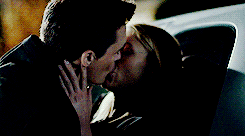  Carrie and Quinn → 4x12 Kiss