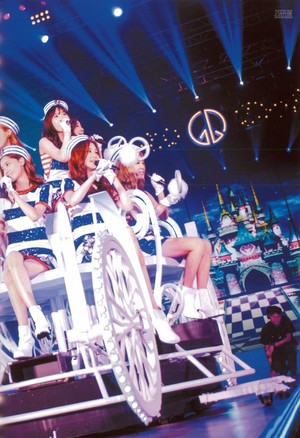 GIRLS’GENERATION ～LOVE&PEACE～ Japan 3rd Tour