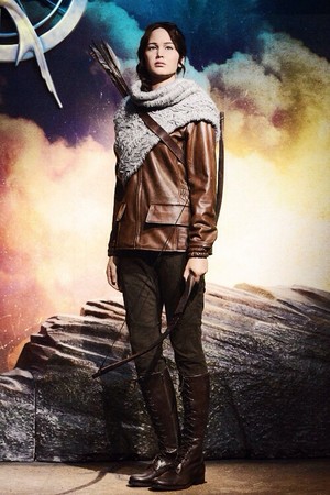  Katniss Everdeen (Wax Figure)