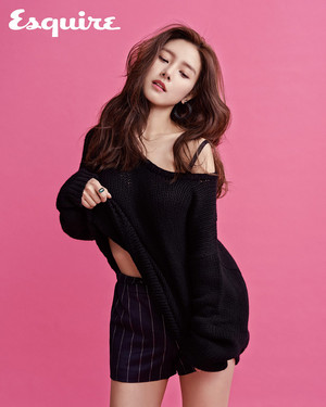  Esquire Korea’s February 2015 Issue Feat. A Sizzling Kim So Eun