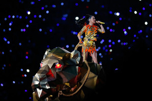  Katy Perry Performs in the Super Bowl XLIX Halftime Zeigen