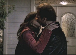  Luke and Lorelai baciare