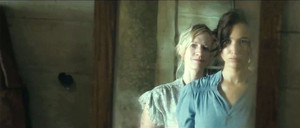 Paula Malcomson as Katniss' Mother in The Hunger Games