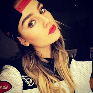  Perrie Edwards ♥