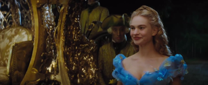  Cendrillon arriving at the ball
