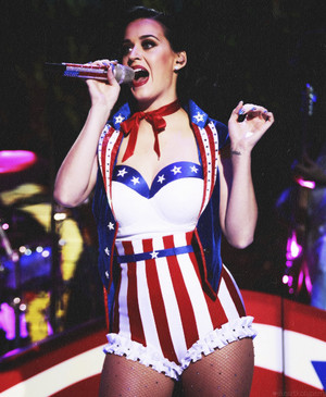 Katy performing at The Kids’ Inaugural Concert - 01.19.2013