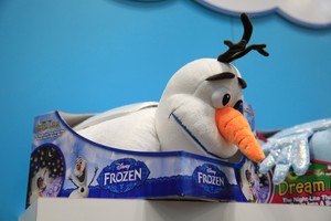 New Frozen Merchandise preview