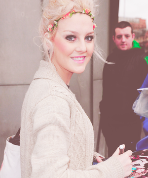 Perrie Edwards        ♡