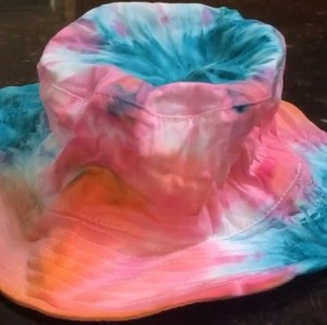  Tye dye bucket hat