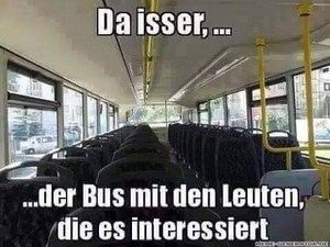 Ein leerer Bus