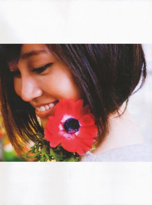 Maeda Atsuko photobook 'Bukiyo'