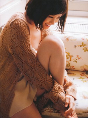  Maeda Atsuko photobook 'Bukiyo'
