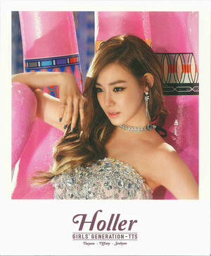  TaeTiSeo - Holler Polaroids