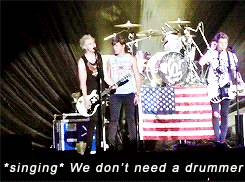  We don't need a drumer ♪♫