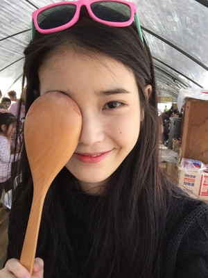  [FROM.IU] 150328 Hello?