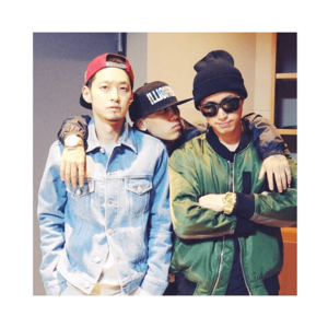  Epik High’s Tablo takes a 写真 with fellow 'Show Me The Money' producers