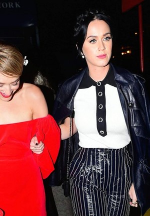  Katy Perry at Karl Lagerfeld’s Chanel ボート Party in NY