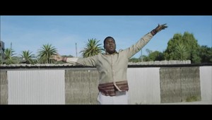 Macklemore - Cant Hold Us {Music Video}