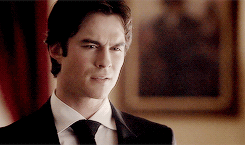  Make me choose Damon in a suit یا shirtless?