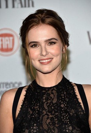 Zoey Deutch at the 23rd Annual Elton John AIDS Foundation Academy Awards 
