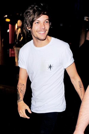              Louis out with friends