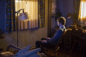  Bates Motel "The Pit" (3x08) promotional picture