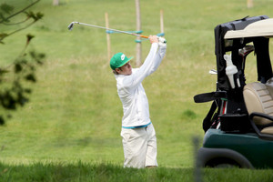  Niall Golfing