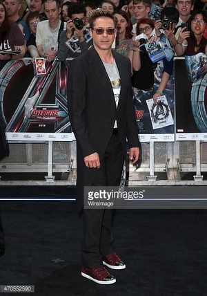  Robert Downey,Jr Avengers Ultron UK premiere