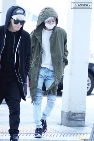  Taemin with Silver ungu Hair on the way to Brazil 2015