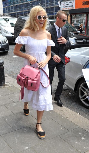                Pixie Out in London