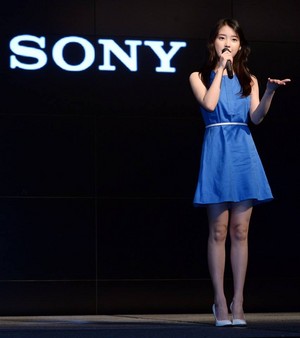  150617 ‪‎IU‬ for Sony Korea (소니코리아) ‪Sony‬ Korea フェイスブック update