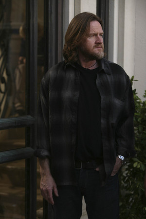  Donal Logue as Hank Dolworth in Terriers - "Change Partners"