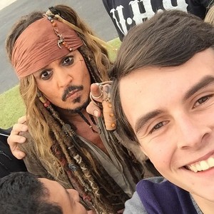 Johnny with fans on set of POTC 5 (June 2015)