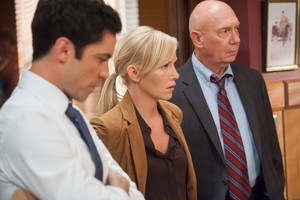 Kelli Giddish as Amanda Rollins in Law and Order: SVU - "Acceptable Loss"