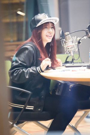  Sunny - FM تاریخ