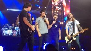  5sos and State Champs