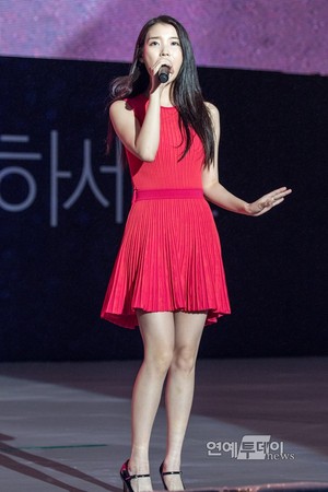 150725 IU at DnF 10th Anniversary Party