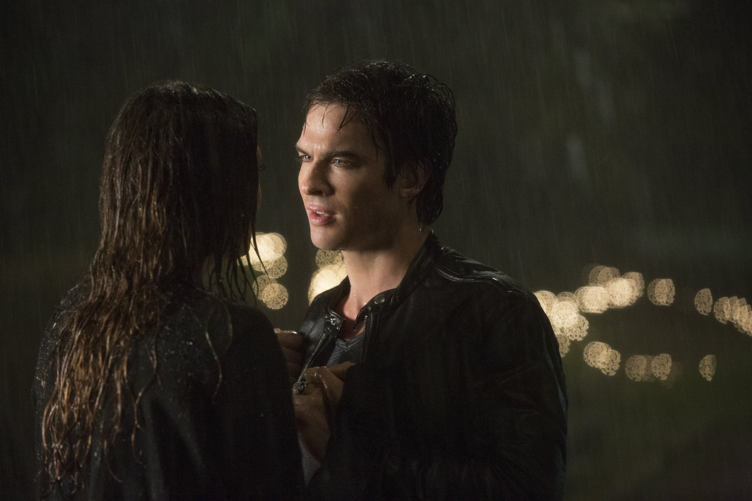 Delena Rain Kiss - The Vampire Diaries recap for Season 6 