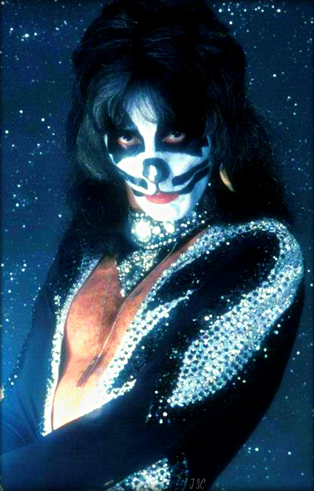 吻 乐 队(Kiss) Photo: 吻 乐 队(Kiss) NYC…April 9 1976 (Destroyer-Glitter Session)...